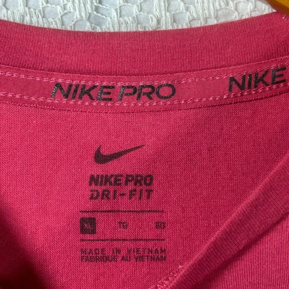 Nike Pro Dri-FIT Crop T-Shirt in University Red Swoosh XL Women's